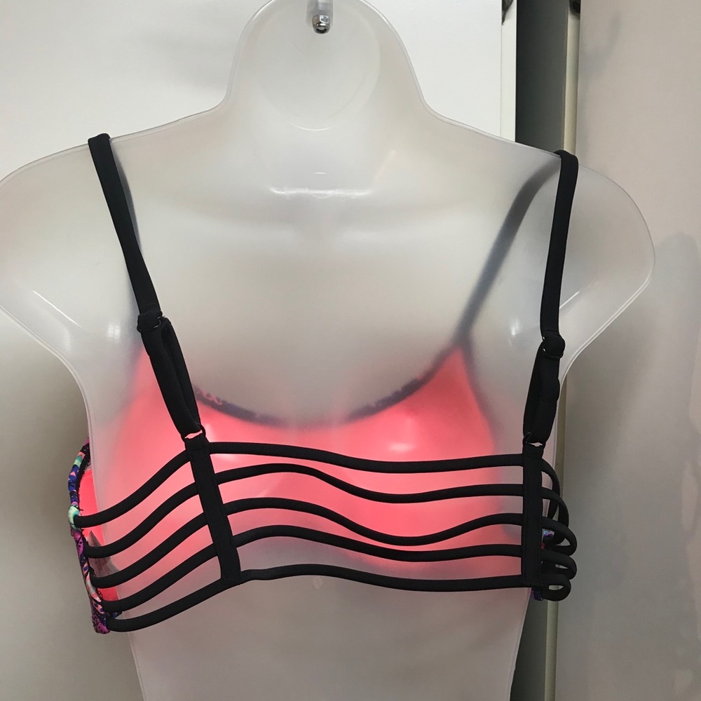 Strappy back bikini top size XL - Picture 2 of 8